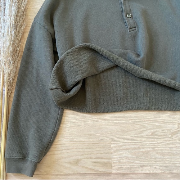 Sunday Best Cropped Fleece Polo Sweater - Picture 6 of 7